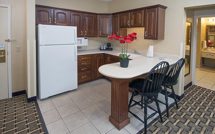 Holiday Inn Express Hotel & Suites Youngstown North-Warren/Niles By Ihg Quarto foto